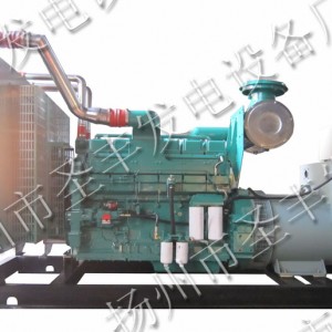 康明斯動力配套700千瓦柴油發(fā)電機組KTA38-G2